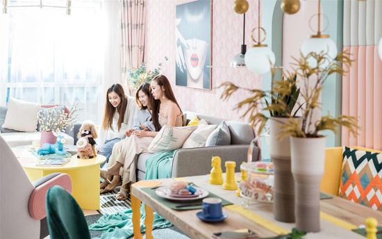 時尚單身女青年的“浪漫滿屋”，北歐風(fēng)定制意想不到的絢麗多姿！